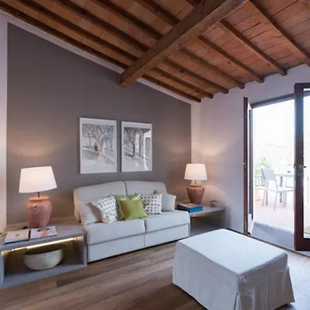 Attic Up On * Florencie